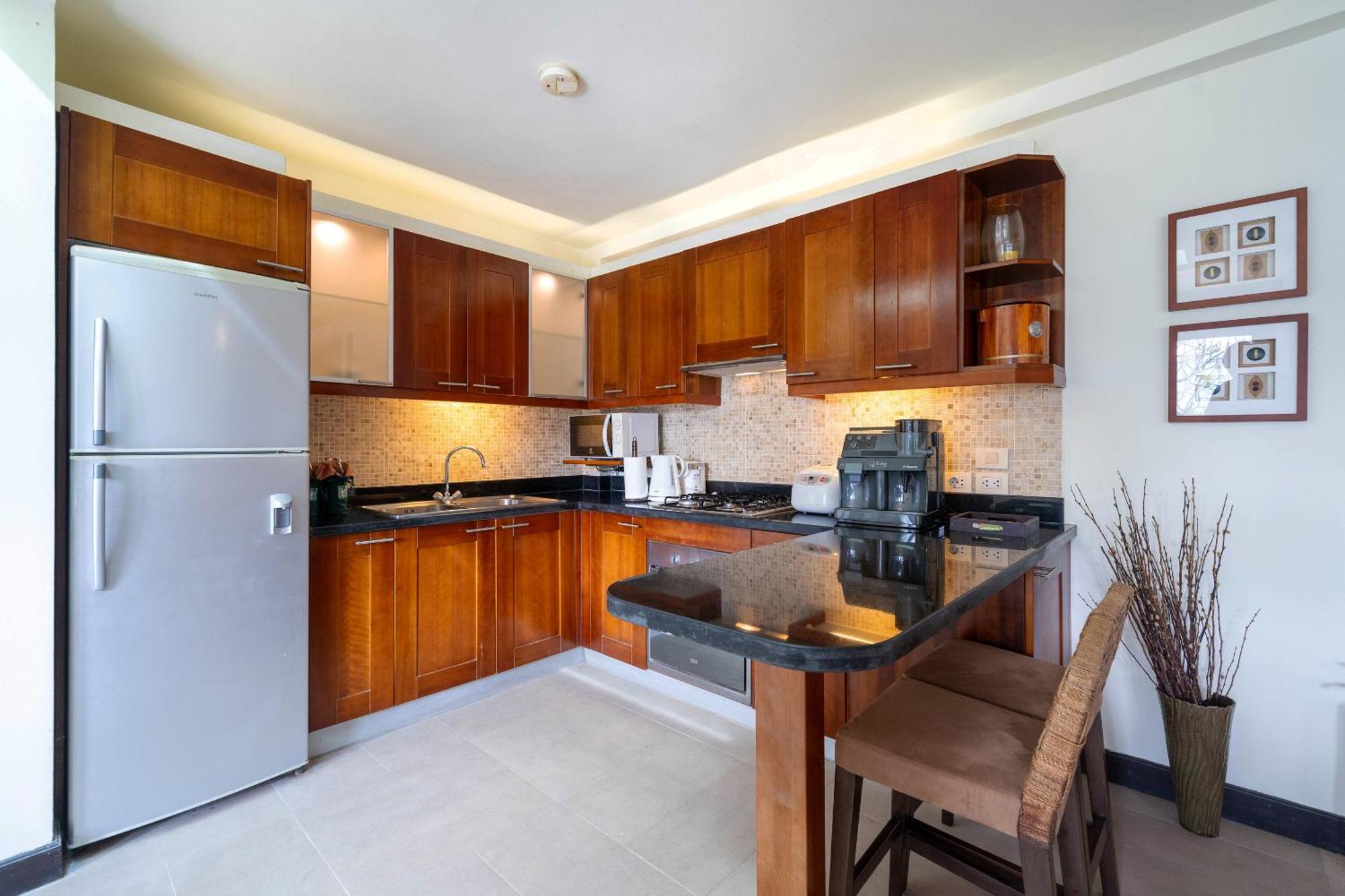 Indochine Resort And Villas - Sha Extra Plus Patong Εξωτερικό φωτογραφία A modern kitchen