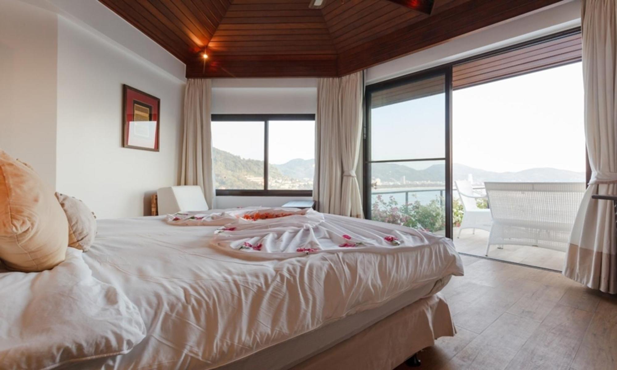 Indochine Resort And Villas - Sha Extra Plus Patong Εξωτερικό φωτογραφία A bedroom at the resort
